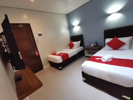 Charms Hotel6