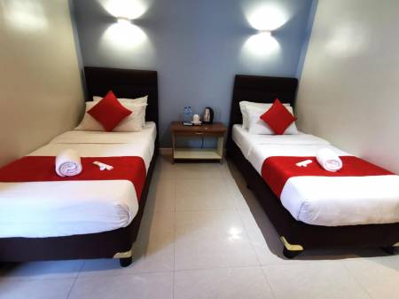 Charms Hotel7