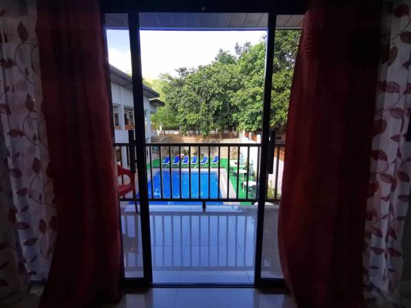Suite mit Poolblick